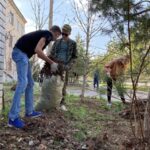 Студенческий совет вышел на уборку территории ВФ МГГЭУ