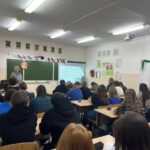 Преподаватели ВФ РГУ СоцТех провели профориентационные встречи в школах Волжского Преподаватели ВФ РГУ СоцТех провели профориентационные встречи в школах Волжского