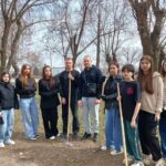 Студенты ВФ РГУ СоцТех приняли участие в субботнике Студенты ВФ РГУ СоцТех приняли участие в субботнике