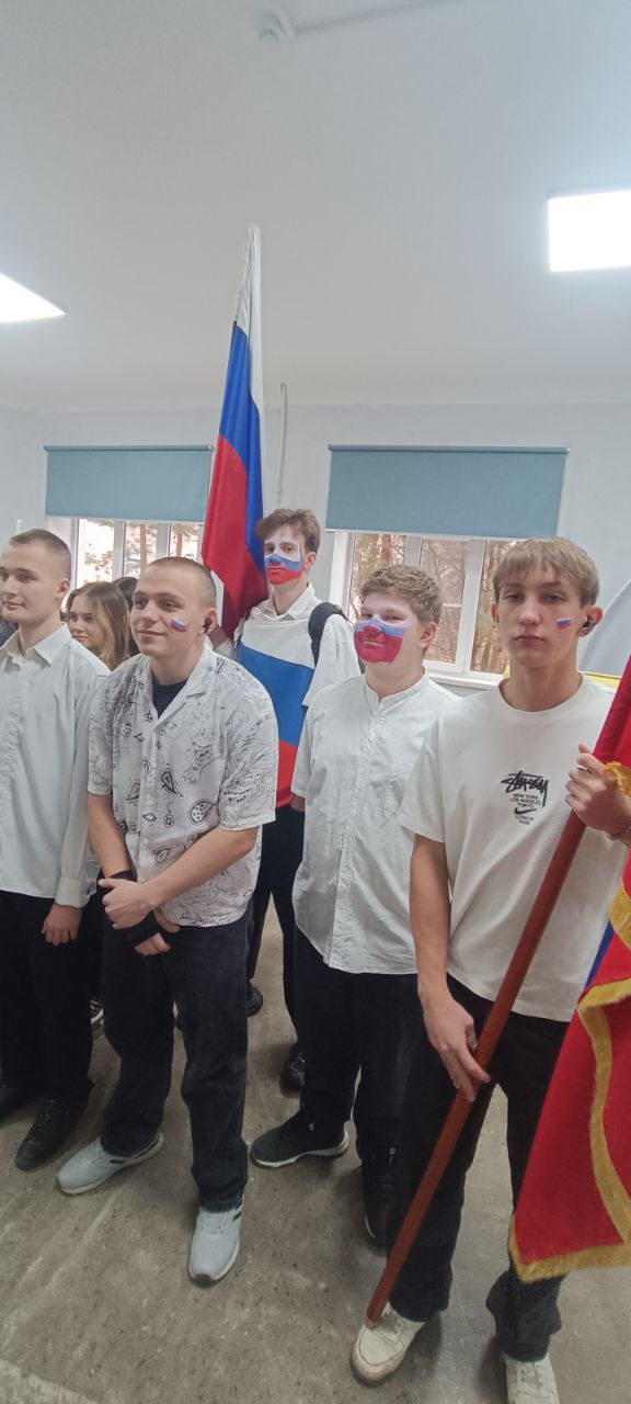 В ВФ РГСУ прошел флешмоб, посвященный Дню Конституции РФ