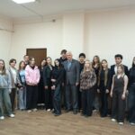 В ВФ РГУ СоцТех состоялось интерактивное занятие «Драма закона: Постановочное заседание» В ВФ РГУ СоцТех состоялось интерактивное занятие «Драма закона: Постановочное заседание»