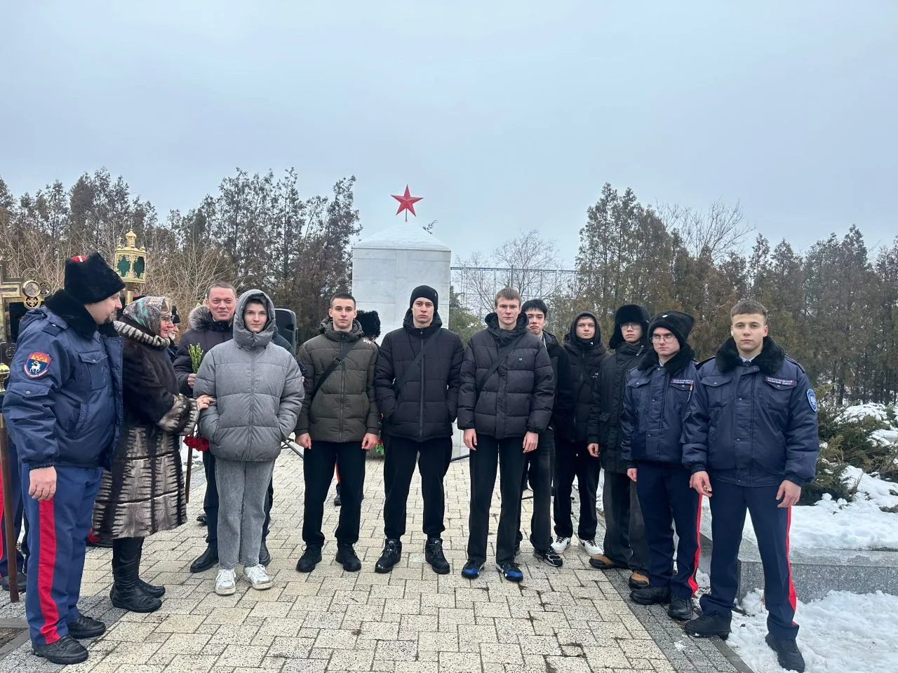 Студенты ВФ РГУ СоцТех почтили подвиг защитников острова Людникова