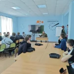 В ВФ РГУ СоцТех прошел мастер-класс по владению холодным оружием от казаков-наставников