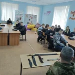 В ВФ РГУ СоцТех прошел мастер-класс по владению холодным оружием от казаков-наставников
