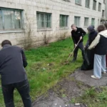 Субботник: и в городе, и в филиале Субботник: и в городе, и в филиале