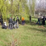 Студенты ВФ РГУ СоцТех навели порядок на улице Титова Студенты ВФ РГУ СоцТех навели порядок на улице Титова