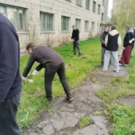 Субботник: и в городе, и в филиале Субботник: и в городе, и в филиале