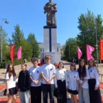 Помним и гордимся: студенты ВФ РГУ СоцТех приняли участие в акции возложения цветов в парке Гагарина Помним и гордимся: студенты ВФ РГУ СоцТех приняли участие в акции возложения цветов в парке Гагарина